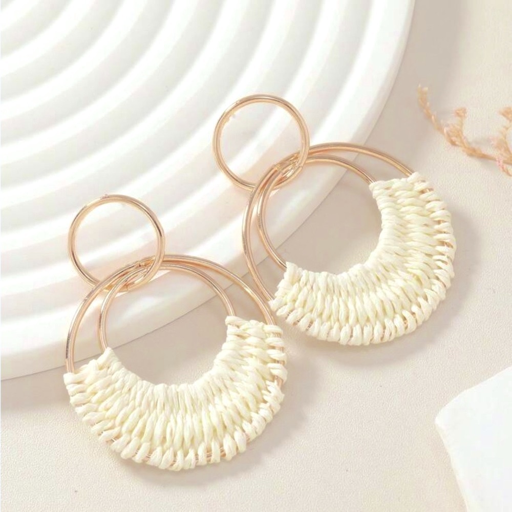 Gold Macrame Hoop Earrings NEW 🏷️